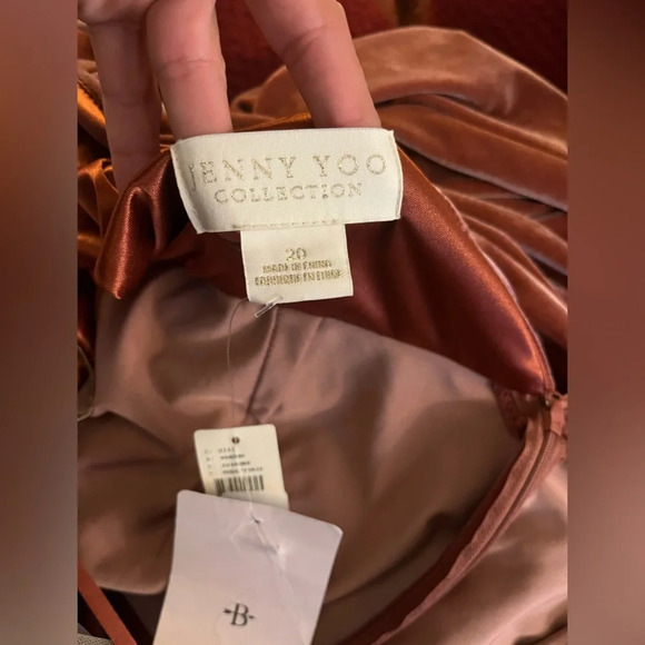 Anthropologie Jenny Yoo Ryland V-Neck Long-Sleeve Open-Back Stretch Velvet Gown - Picture 5 of 7